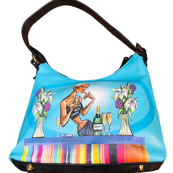 Handbag: girl with champagne and flowers. Waiting for the party to start🥂🍾🌺 - Picture 2 of 16